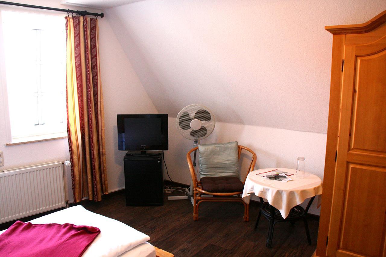 Hotel Village Целле Экстерьер фото