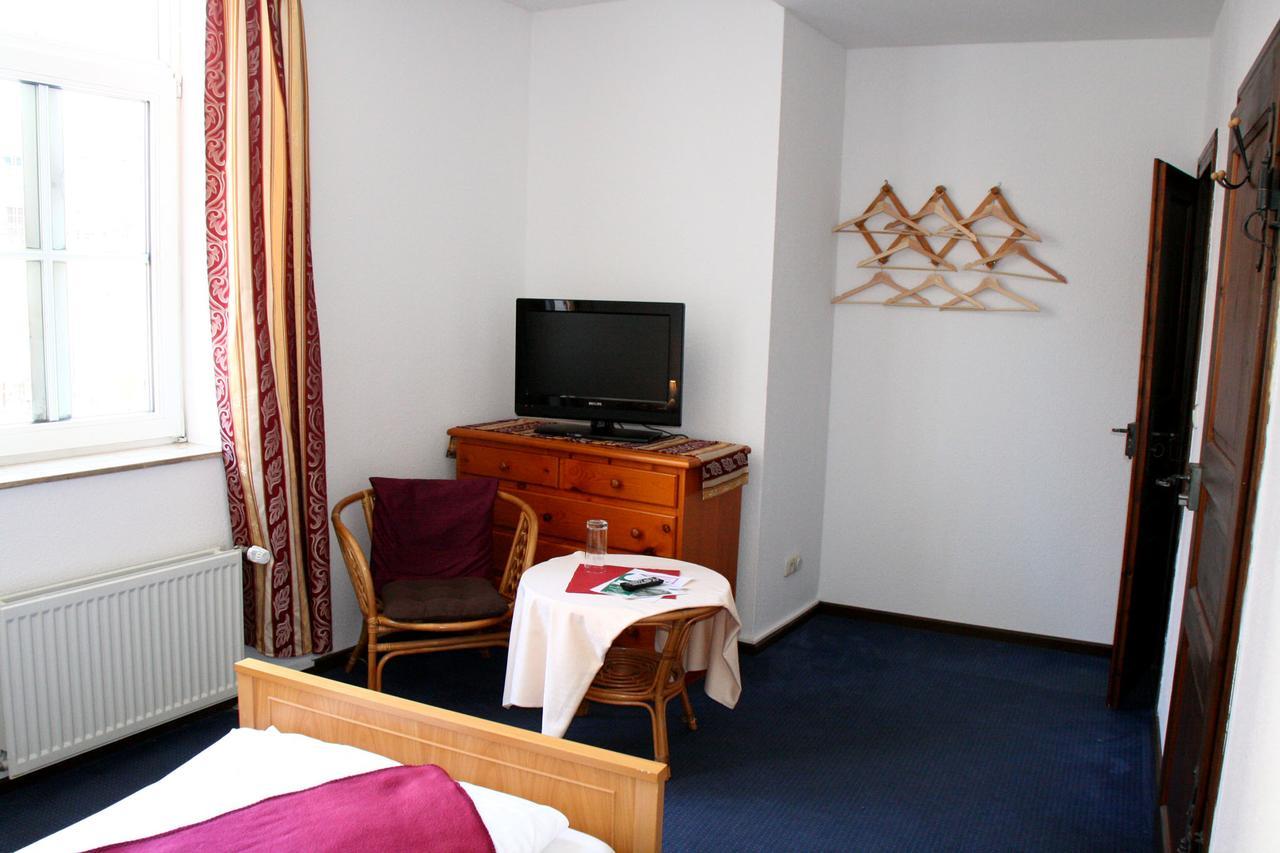 Hotel Village Целле Экстерьер фото