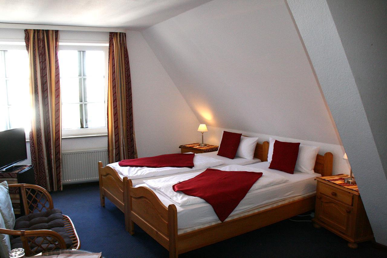 Hotel Village Целле Экстерьер фото